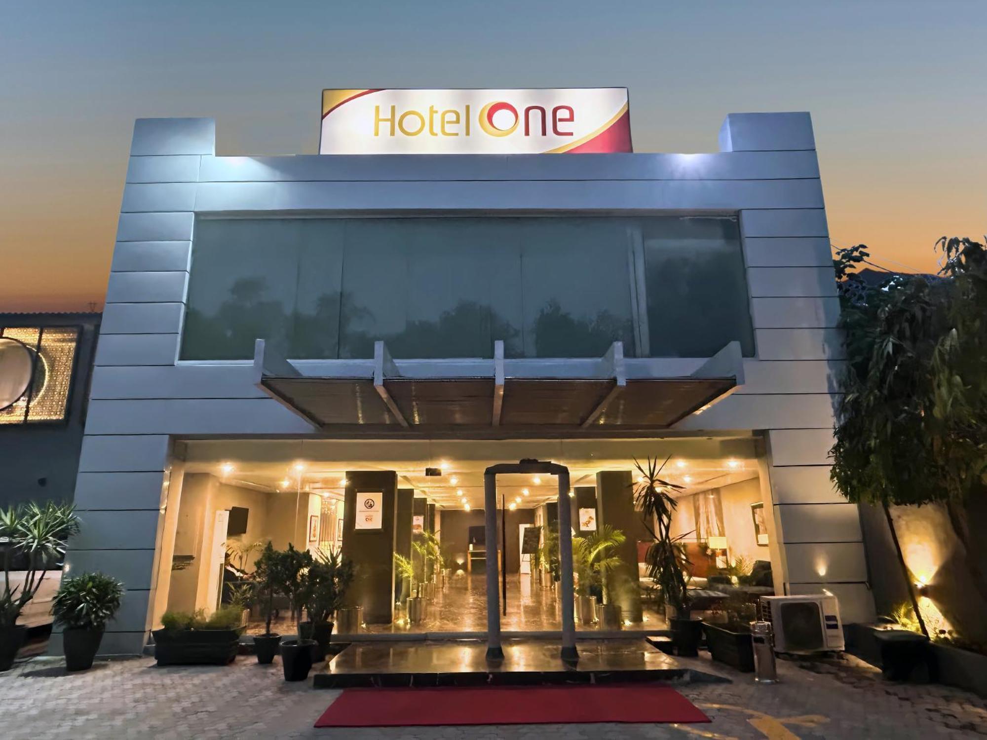 Hotel One The Mall, Lahore Exterior photo